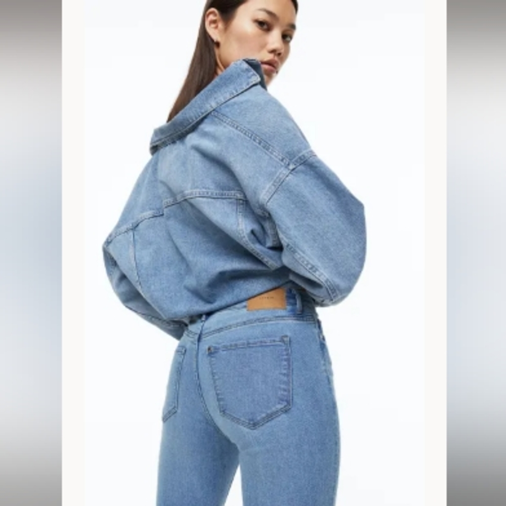 Light Wash Skinny Jeans